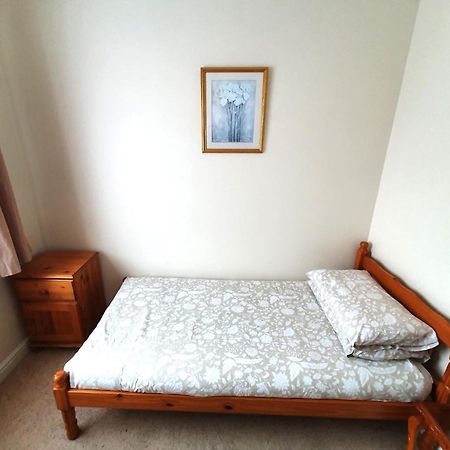 Friars Walk Houses With 2 Bedrooms, 2 Bathrooms, Fast Wi-Fi And Private Parking シッティングボーン エクステリア 写真