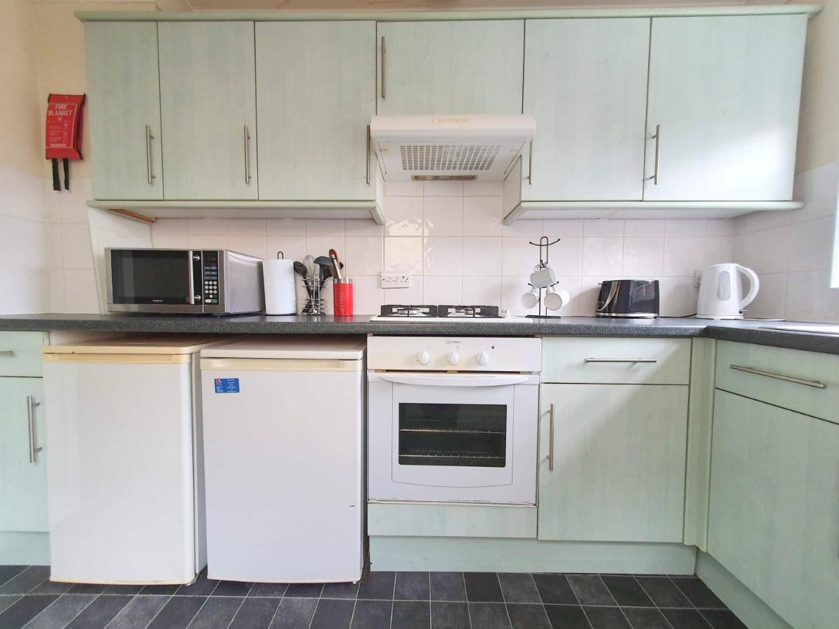 Friars Walk Houses With 2 Bedrooms, 2 Bathrooms, Fast Wi-Fi And Private Parking シッティングボーン エクステリア 写真