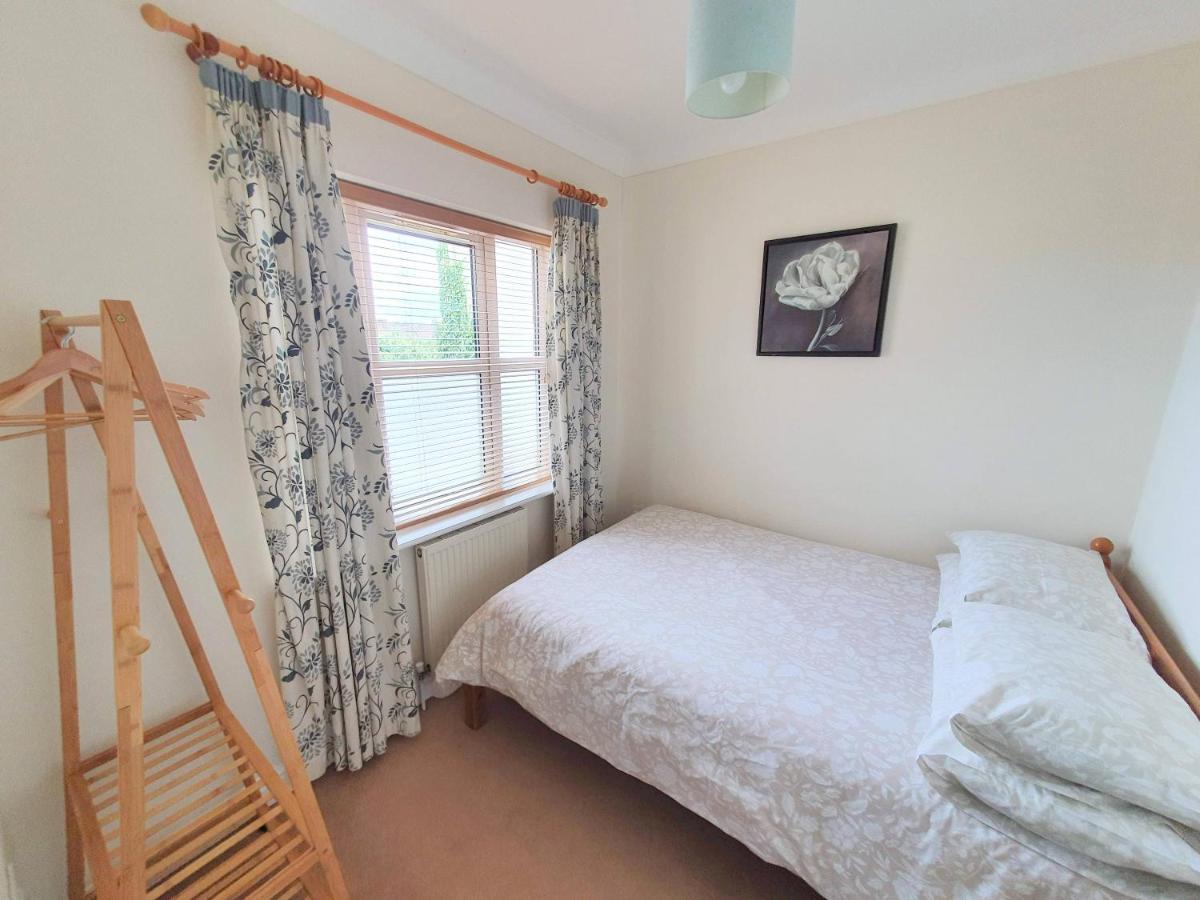 Friars Walk Houses With 2 Bedrooms, 2 Bathrooms, Fast Wi-Fi And Private Parking シッティングボーン エクステリア 写真