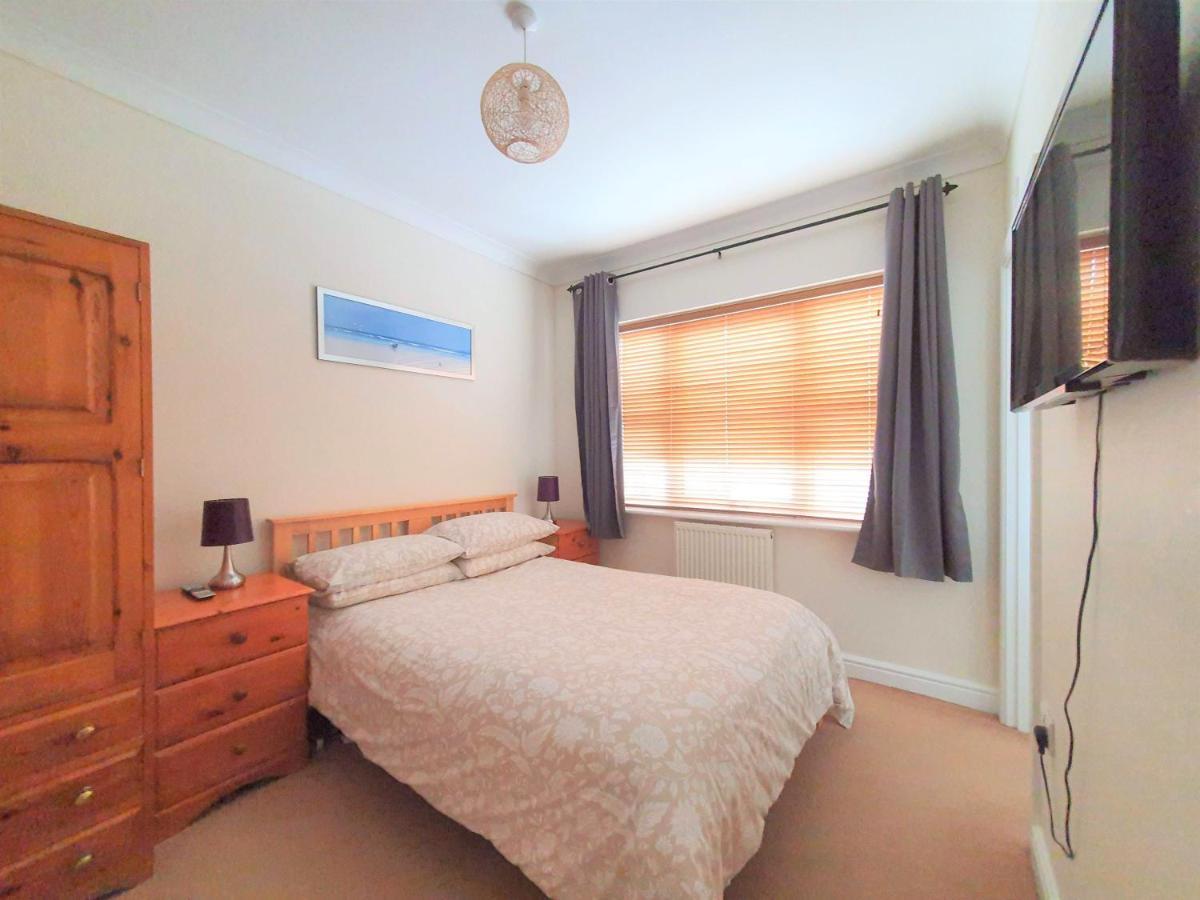 Friars Walk Houses With 2 Bedrooms, 2 Bathrooms, Fast Wi-Fi And Private Parking シッティングボーン エクステリア 写真