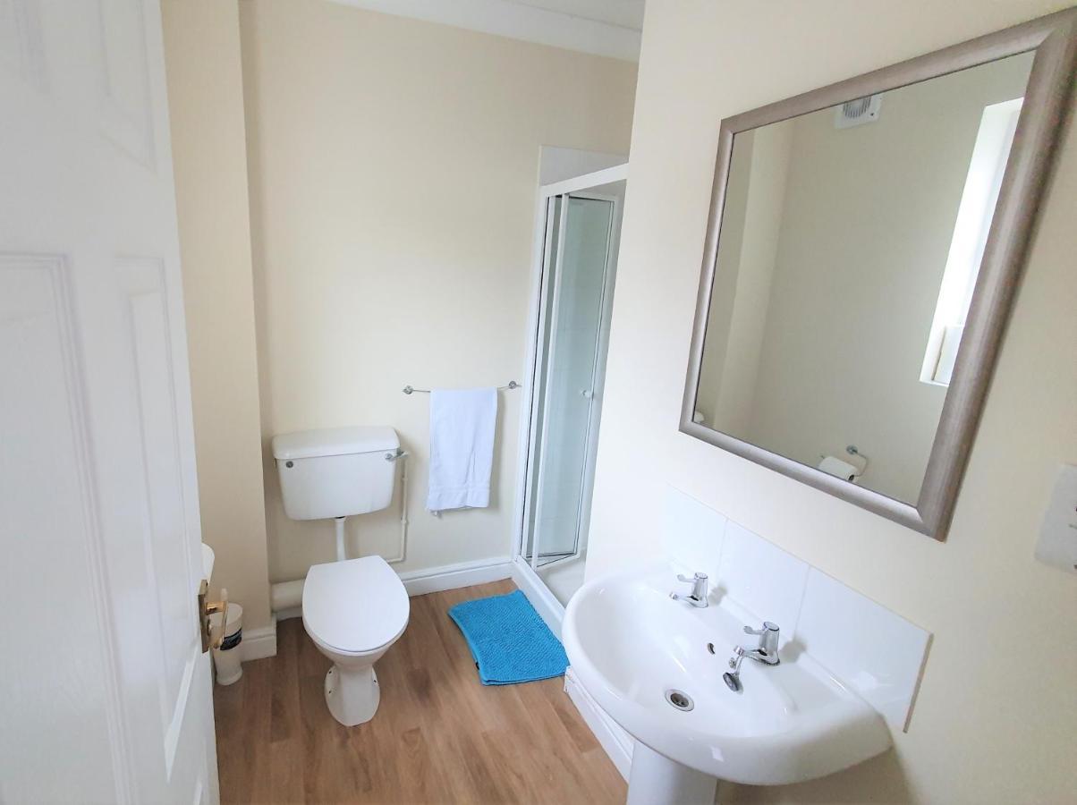 Friars Walk Houses With 2 Bedrooms, 2 Bathrooms, Fast Wi-Fi And Private Parking シッティングボーン エクステリア 写真