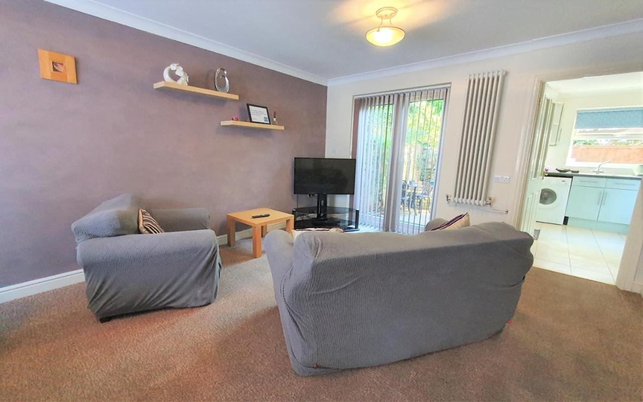 Friars Walk Houses With 2 Bedrooms, 2 Bathrooms, Fast Wi-Fi And Private Parking シッティングボーン エクステリア 写真