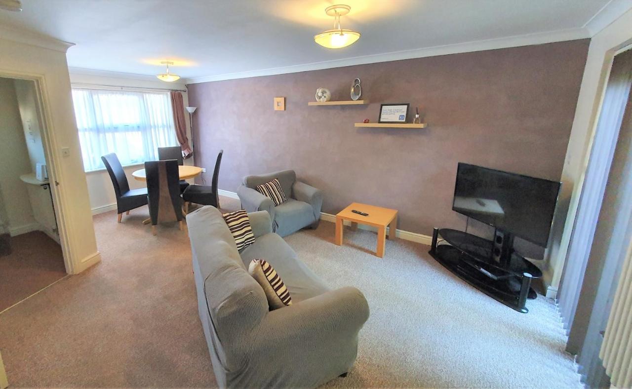 Friars Walk Houses With 2 Bedrooms, 2 Bathrooms, Fast Wi-Fi And Private Parking シッティングボーン エクステリア 写真