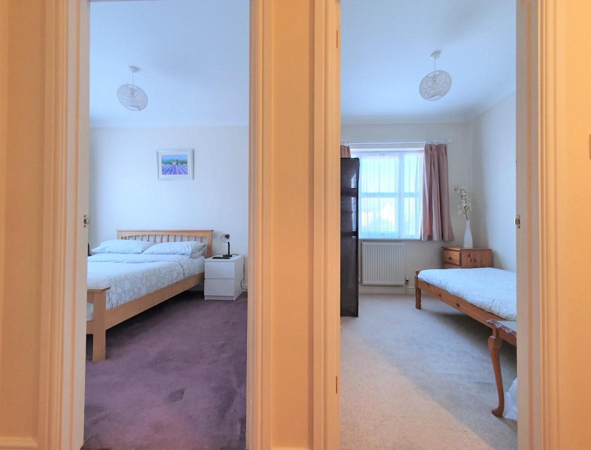 Friars Walk Houses With 2 Bedrooms, 2 Bathrooms, Fast Wi-Fi And Private Parking シッティングボーン エクステリア 写真